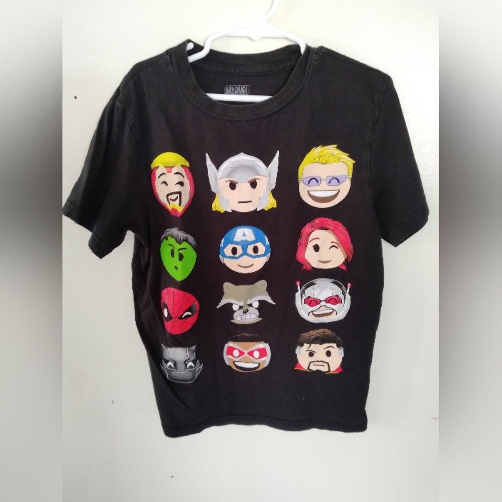 Marvel boy tee shirt short sleeves size M